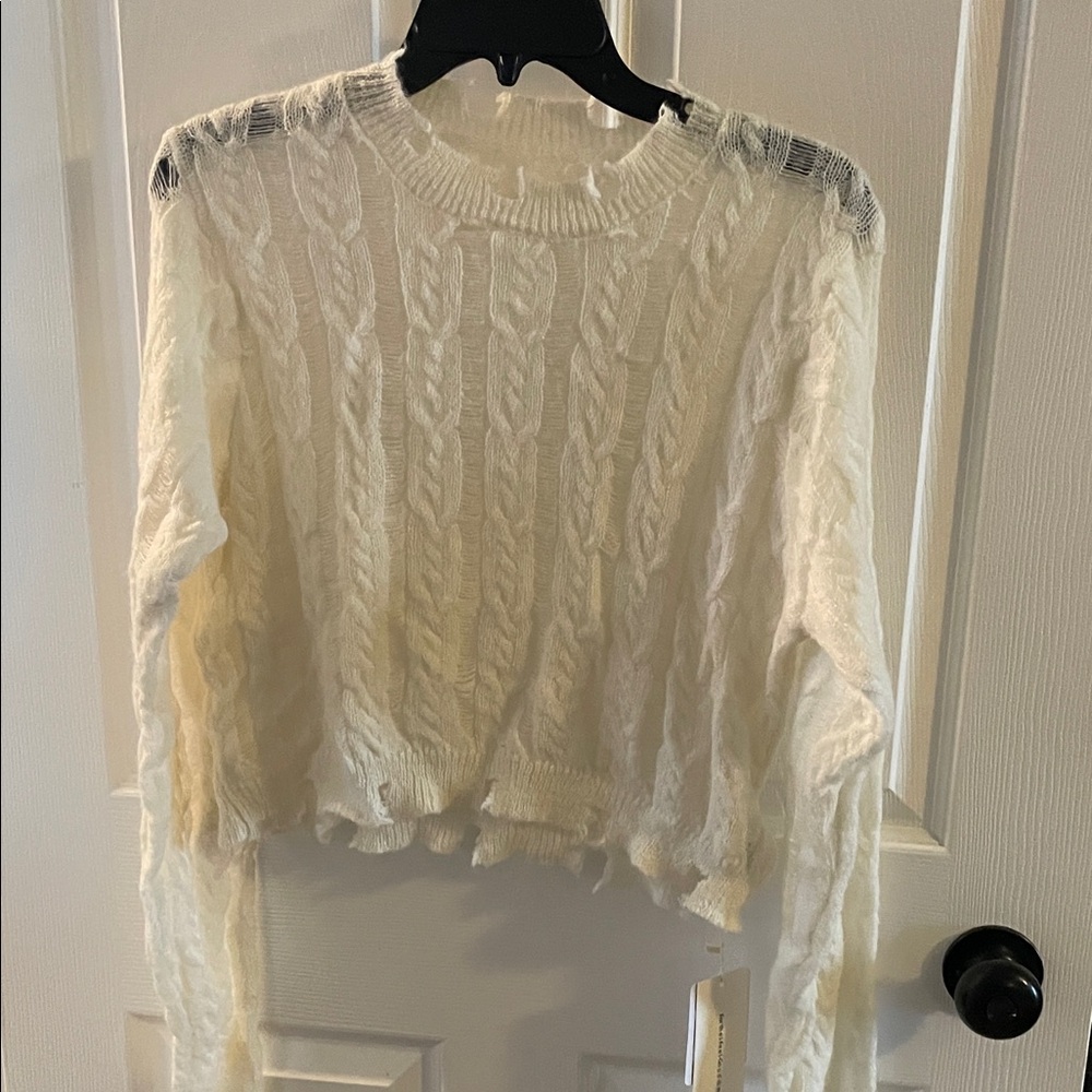 Commense Cream Cable Knit Sweater